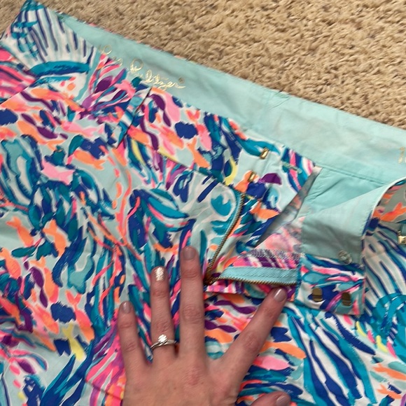 Lilly Pulitzer Callahan Short - Picture 4 of 5